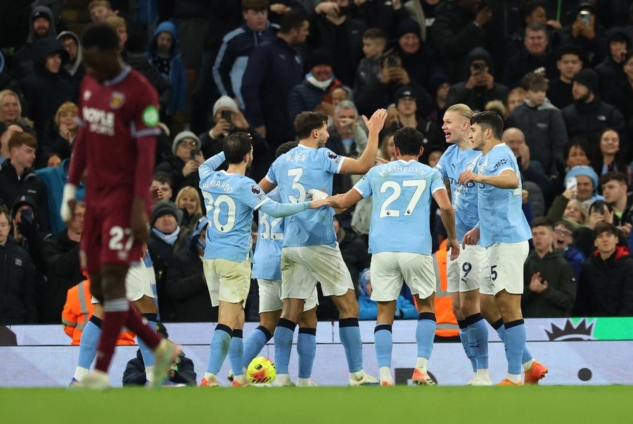 مانشستر سيتي ينتصر على وست هام وينتزع الصدارة مؤقتاً