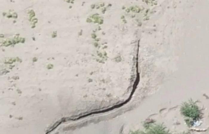 مليشيا الحوثي تُعيد حفر شبكة أنفاق وتحصينات بمحيط مدينة وميناء الحديدة