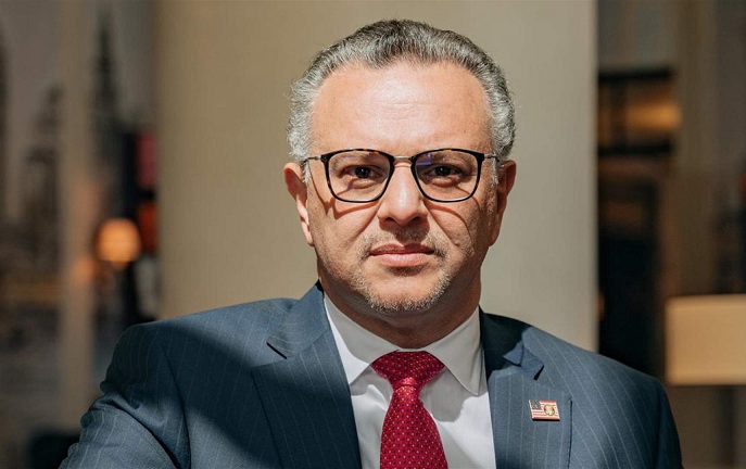 مستشار ترامب: متفقون مع الرياض وأبو ظبي على ضرورة هزيمة الحوثي والجماعات الإرهابية في اليمن