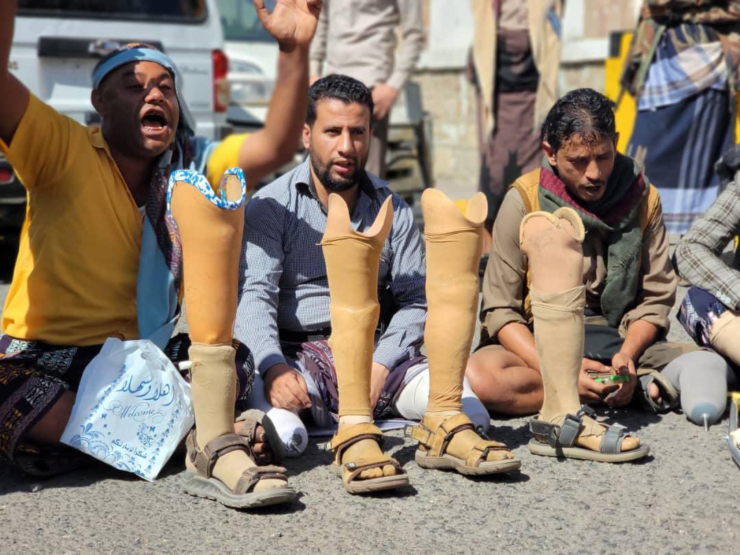 مأرب.. الأحزاب تُعلق العمل السياسي احتجاجاً على تجاهل الرئاسي والحكومة لمطالبها