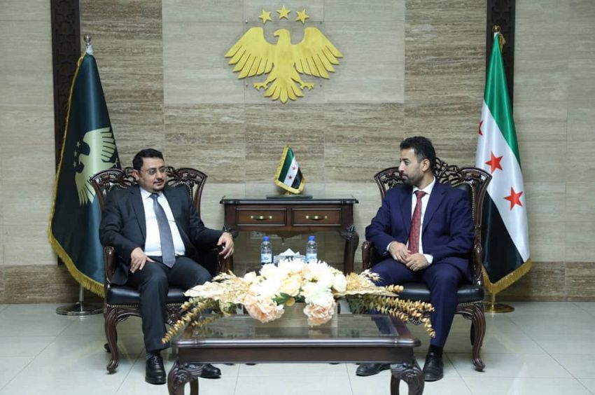 لقاء يمني ـ سوري يقر تشكيل لجان فنية مشتركة لتعزيز التعاون الصحي وعلاج الجرحى