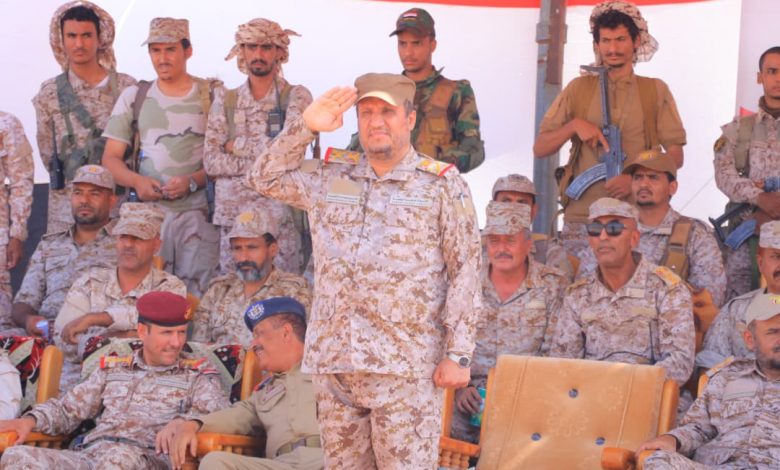 مأرب.. اللواء 14 مدرع يحتفي بتخرج عدد من الدورات التخصصية تزامنا مع أعياد الثورة