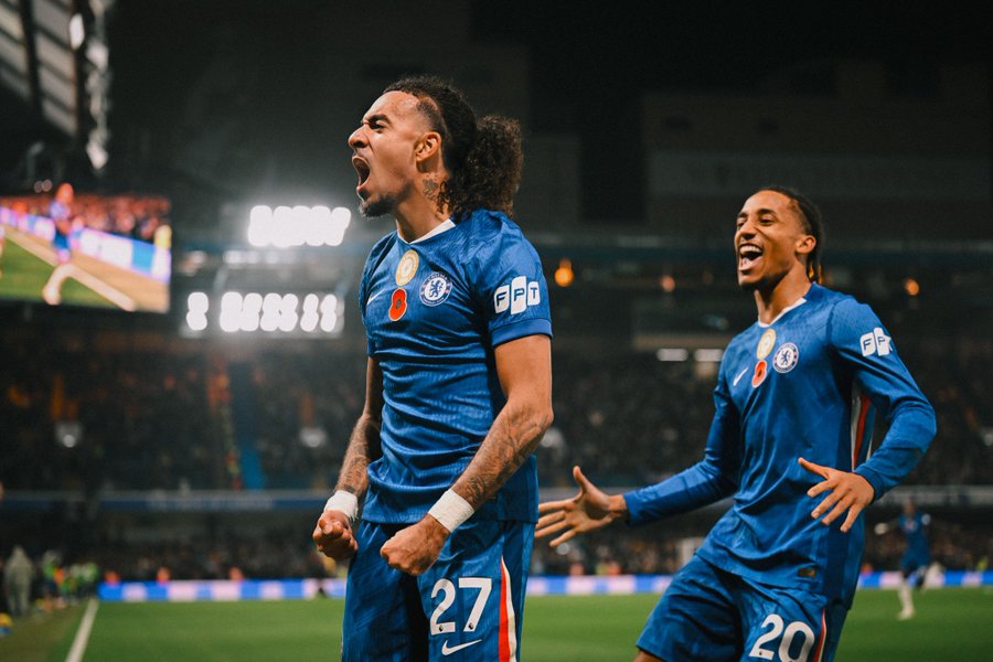 تشلسي يصعد إلى الوصافة مؤقتاً وسندرلاند يفرض التعادل على آرسنال