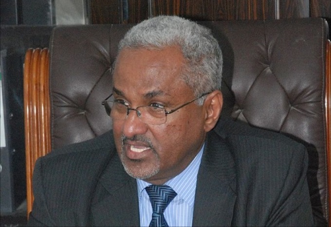 مستشار رئاسي: استقدام قوات إلى حضرموت سابقة خطيرة ستؤدى إلى الفوضى وتمزيق النسيج الاجتماعي