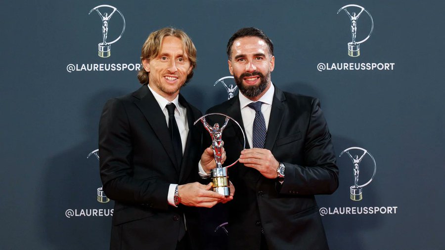 ريال مدريد يفوز بجائزة أفضل فريق في عام 2024 