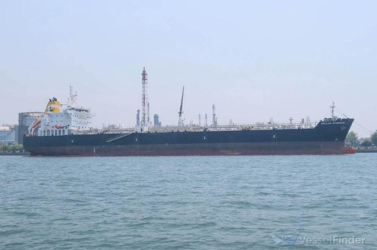 قراصنة يعترضون ناقلة قبالة سواحل الصومال للمرة الثانية خلال أسبوع