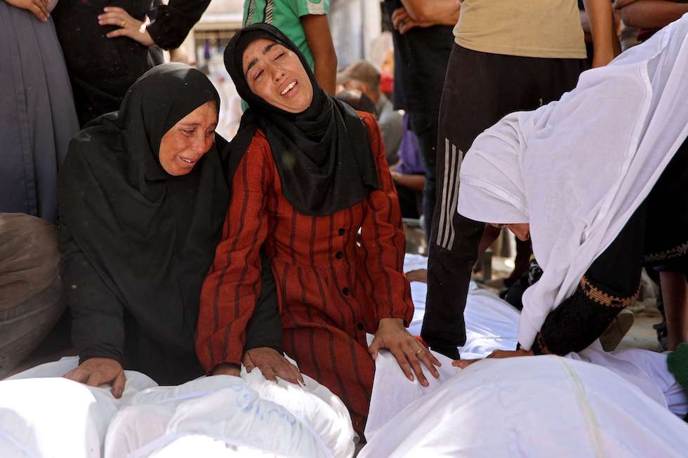 63 شهيدا فلسطينياً في غزة بهجمات إسرائيلية مروعة على المدنيين وطالبي المساعدات