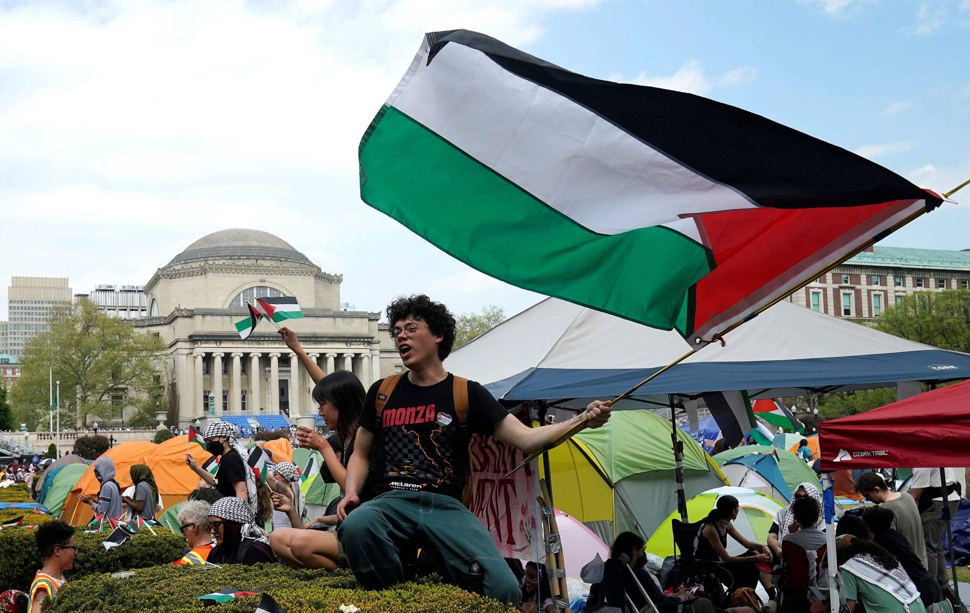 بعد إعلان فرنسا.. من هي الدول التي اعترفت بدولة فلسطين؟