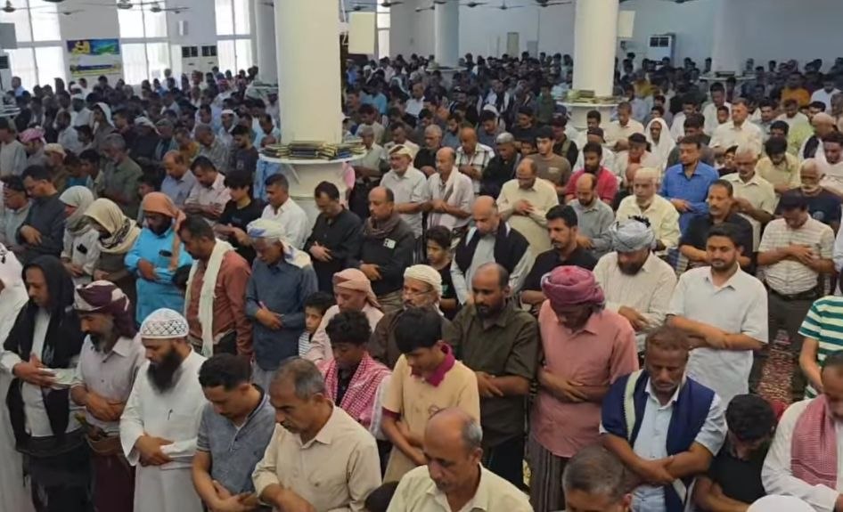 عدن.. تشييع جثمان القيادي في حزب الإصلاح الدكتور الشاعر بعد أسبوعين من اغتياله