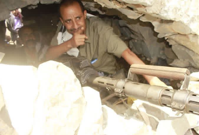 تعز.. نجاة قائد عسكري من محاولة اغتيال بعبوة ناسفة في جبهة "الأقروض"