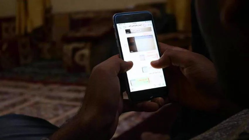 من "حامي الضحايا" إلى متهم بالابتزاز.. الكشف عن شبكة ابتزاز في عدن تحت غطاء أمني