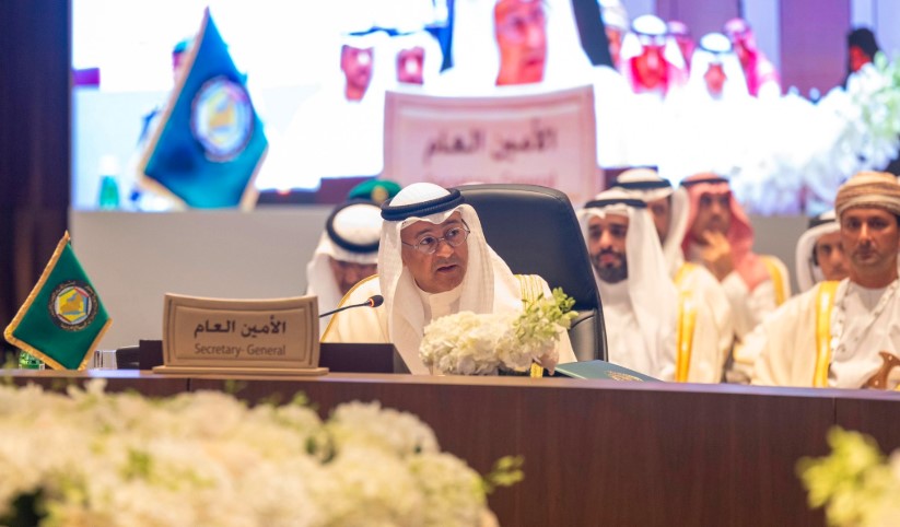 مجلس التعاون يدعو لتعزيز الأمن البحري ودعم الاقتصاد اليمني