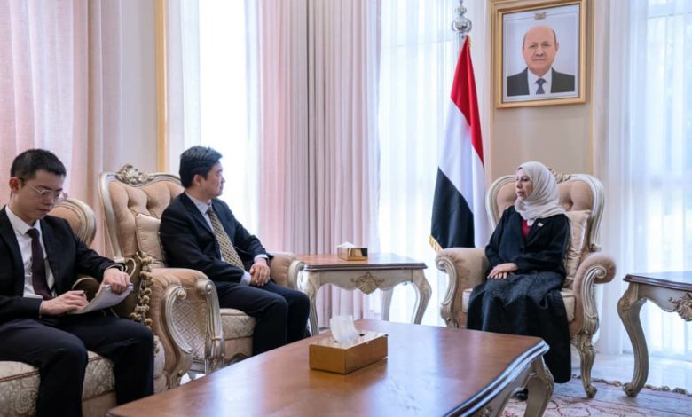 الصين تجدد تأكيد موقفها الداعم لوحدة اليمن وأمن الملاحة وحرية التجارة في البحر الأحمر