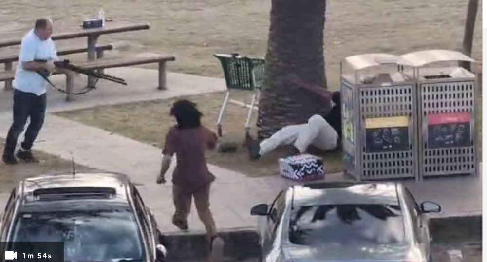 بطولة الشاب أحمد الأحمد في هجوم سيدني ينال تمجيد في أستراليا