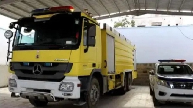 الدفاع المدني: اندلاع حريق في عيادة بعدن وثلاثة منازل في حضرموت