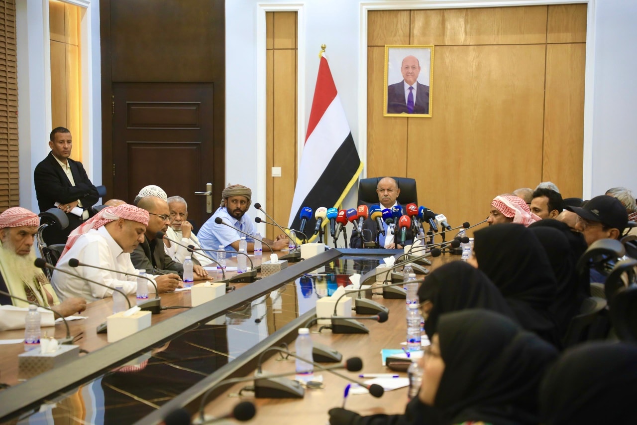 حضرموت..الخنبشي يلتقي الأحزاب والمكونات السياسية وممثلي المجتمع استعداداً للمشاركة في مؤتمر الرياض