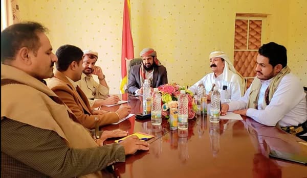 أحزاب مأرب تدين التصعيد الحوثي وتدعو الحكومة لتحمل مسؤولياتها تجاه الجيش والنازحين