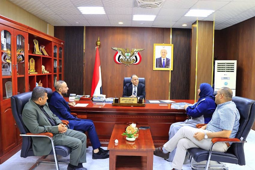 الأشول ووكيل نيابة الصناعة