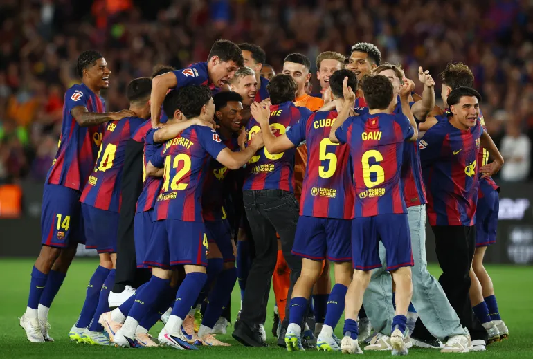 برشلونة بطلا للدوري الإسباني بعد حسم الكلاسيكو