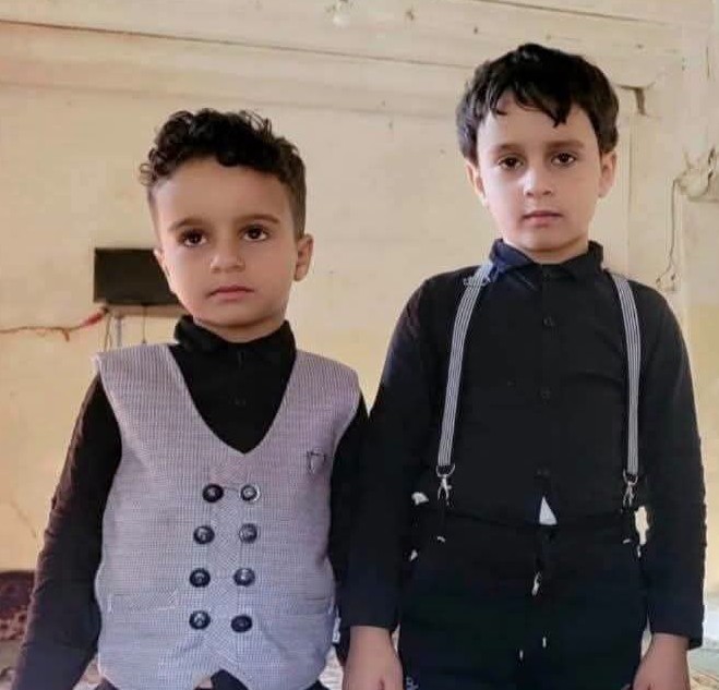 عمران.. مصرع طفلين شقيقين إثر حادث مروري بطقم حوثي في ريدة