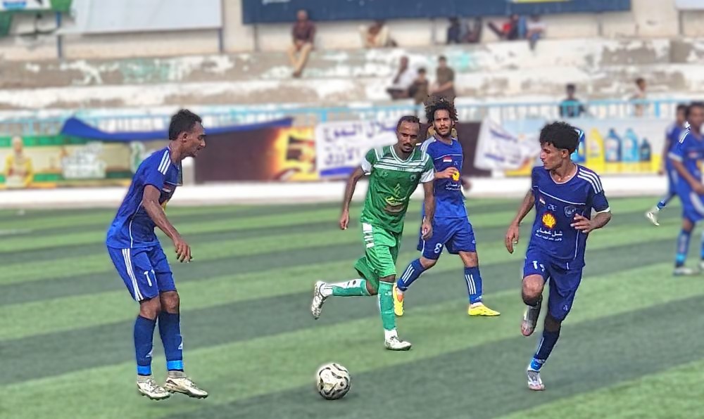  هلال الحديدة يحقق مفاجأة مدوية بفوزه الأول على المتصدر نادي المكلا بثلاثية نظيفة