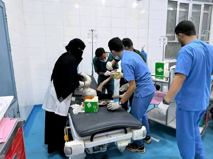 مأرب.. وفاة وإصابة 16 شخصًا بينهم نساء وأطفال جراء حريق في أحد المنازل 