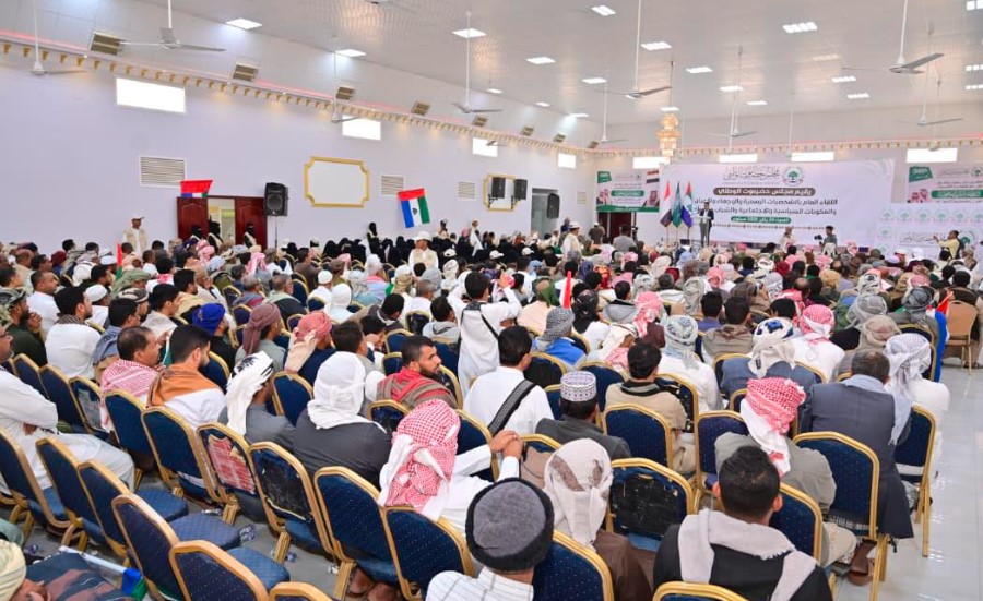 الكثيري: حضرموت يجب أن تكون إقليمًا كامل الصلاحيات في دولة الأقاليم