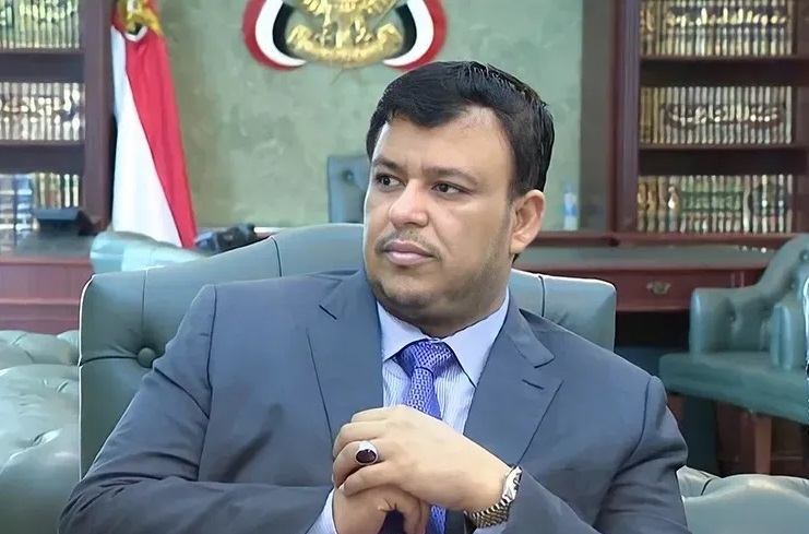 عبدالله العليمي يؤكد تماسك مجلس القيادة ويدعو إلى التوقف عن افتعال الصراعات الصغيرة