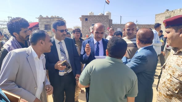 اللجنة الوطنية للتحقيق تطلع على أوضاع نزلاء السجن المركزي وسجن النساء بمأرب
