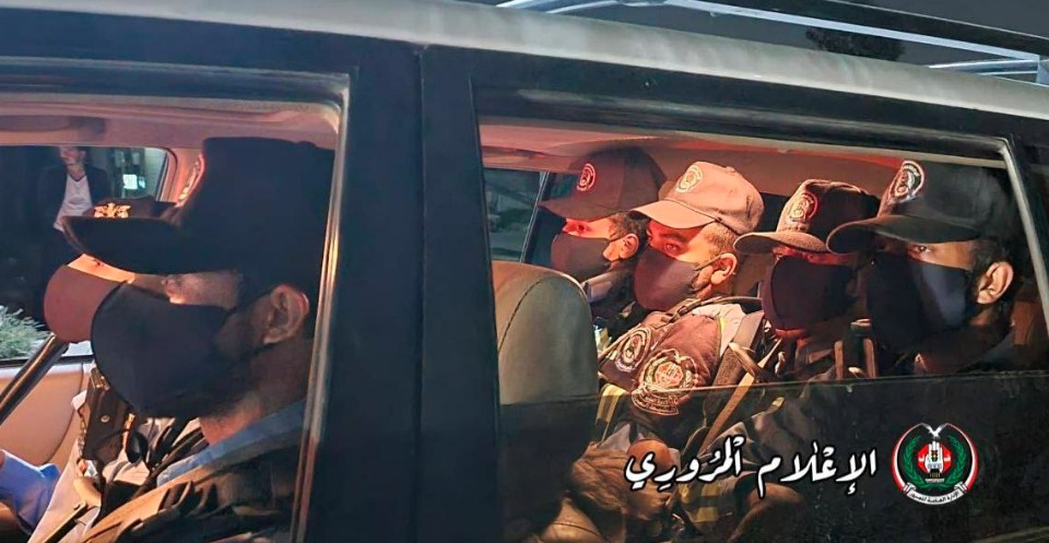 القمع بغطاء المرور.. مليشيات الحوثي تطلق جهازًا سريًا لملاحقة المواطنين في صنعاء
