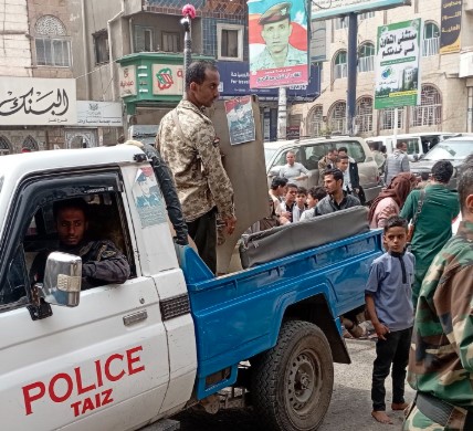 شرطة تعز تعلن ضبط عدد من المتورطين في تفجير عبوة ناسفة أمام مقر الإصلاح