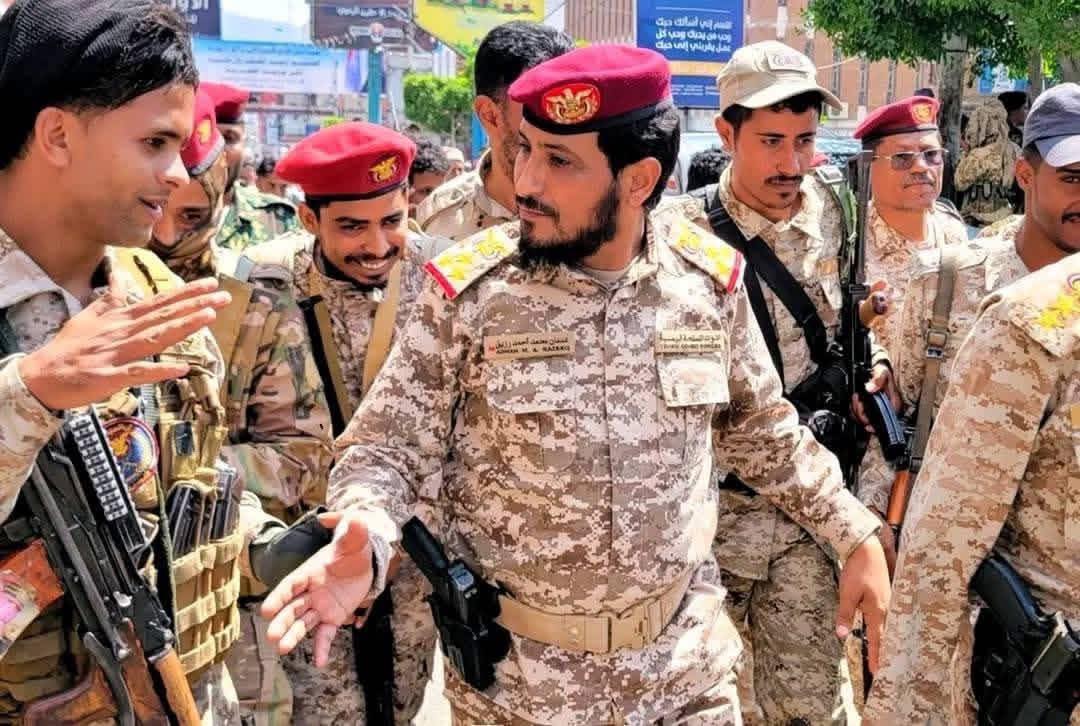 تعز.. نجاة قائد عسكري من محاولة اغتيال واستشهاد وإصابة عدد من مرافقيه