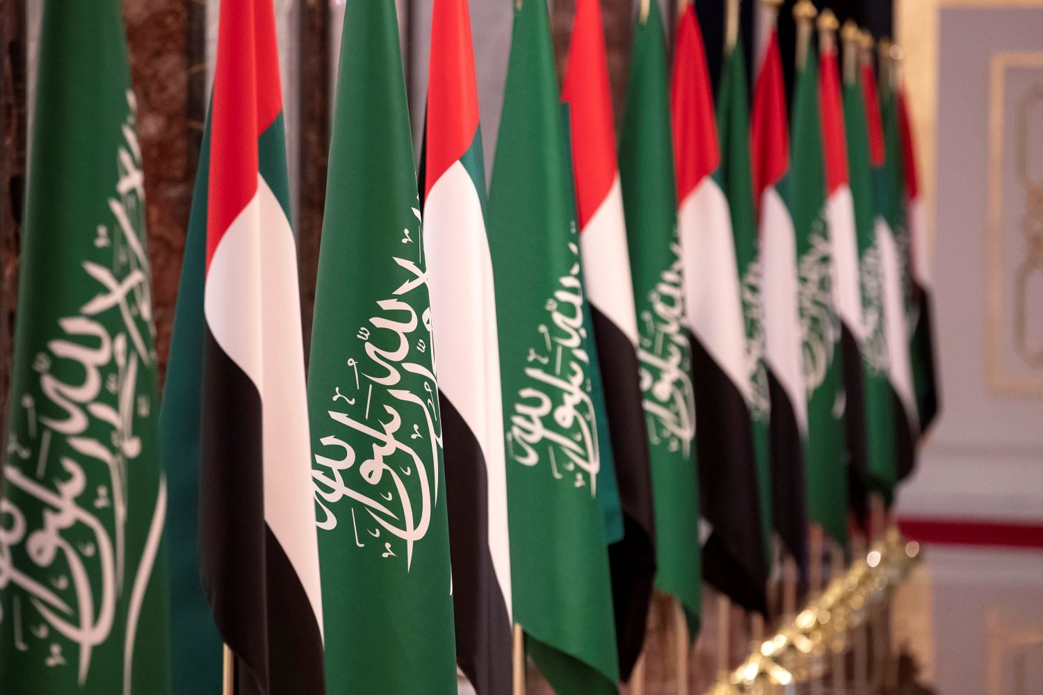 صراع النفوذ في البحر الأحمر.. ماذا يعني تصاعد الخلاف السعودي الإماراتي؟