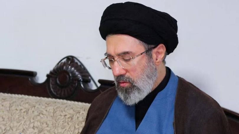 ترامب يكشف عن انخراط المرشد الإيراني في المفاوضات الجارية بين بلديهما