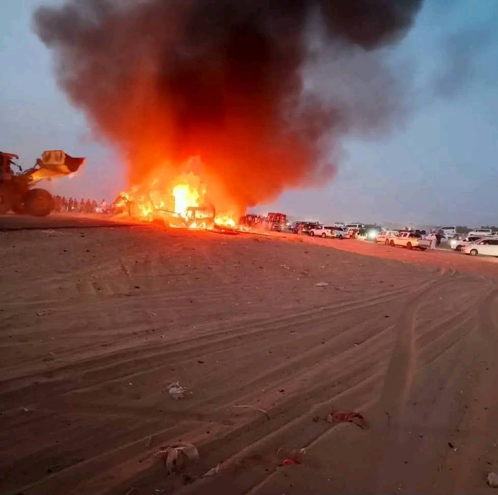وفاة  14 شخصًا في حادث سير مروع بطريق مأرب - العَبْر