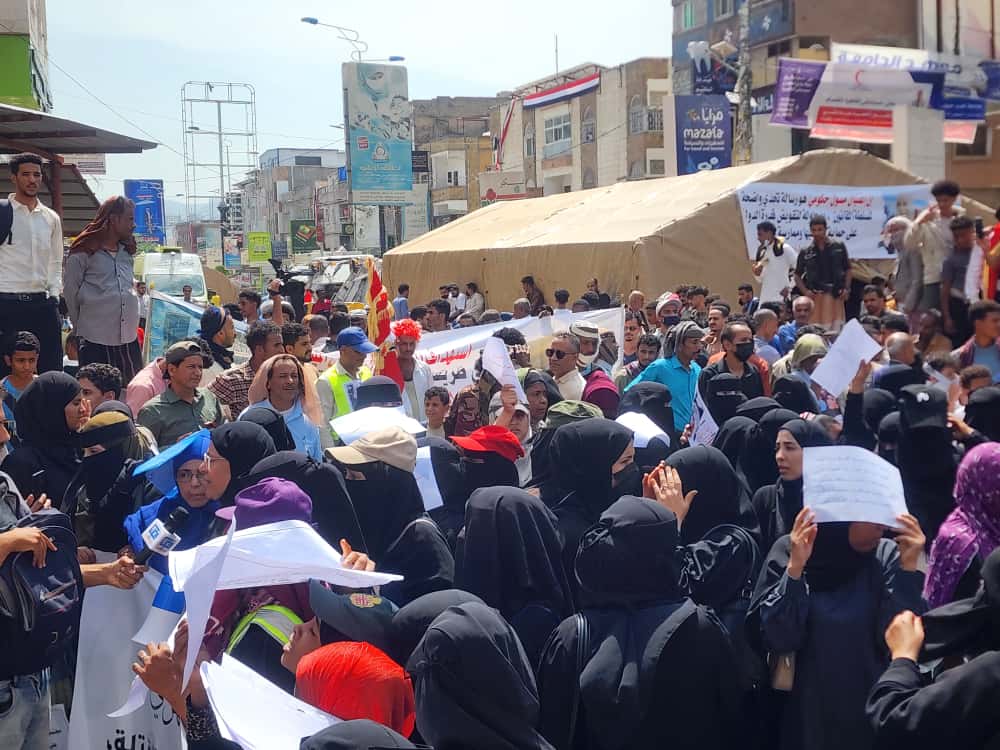 حين يغيب الدليل ويحضر الاتهام: قراءة تفكيكية لافتتاحية مركز صنعاء