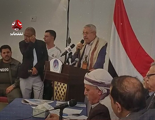 بأوامر حوثية.. جناح المؤتمر في "صنعاء" يفصل قيادييَن مختطفيَن في سجون المليشيات 
