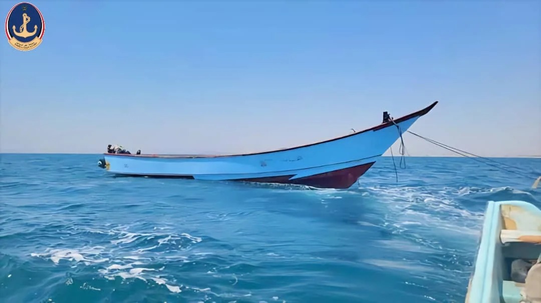 في عمليتين مُنفصلتين.. الداخلية تعلن ضبط 8 من مهربي المخدرات في أبين ولحج	