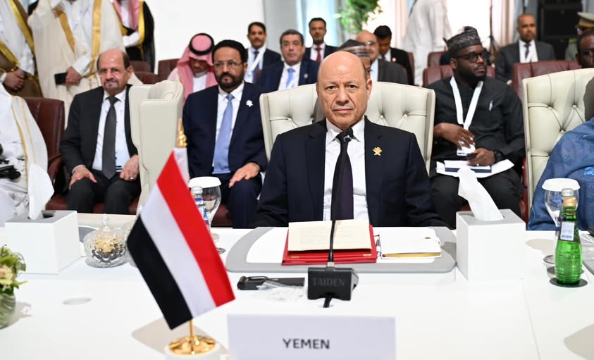 "العليمي" يدعو إلى تدابير عربية وإسلامية جماعية لكبح سياسات التوسع الإسرائيلية