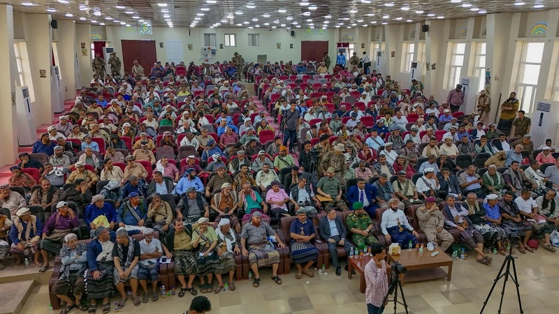 أبين.. القبائل توقع "ميثاق شرف" لدعم الأمن ورفض الفوضى وإطلاق صلح قبلي لمدة عامين
