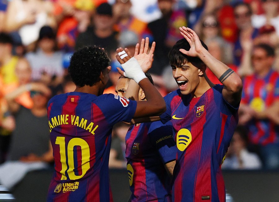 برشلونة يستعيد الصدارة بفوز على ليفانتي المهدد بالهبوط