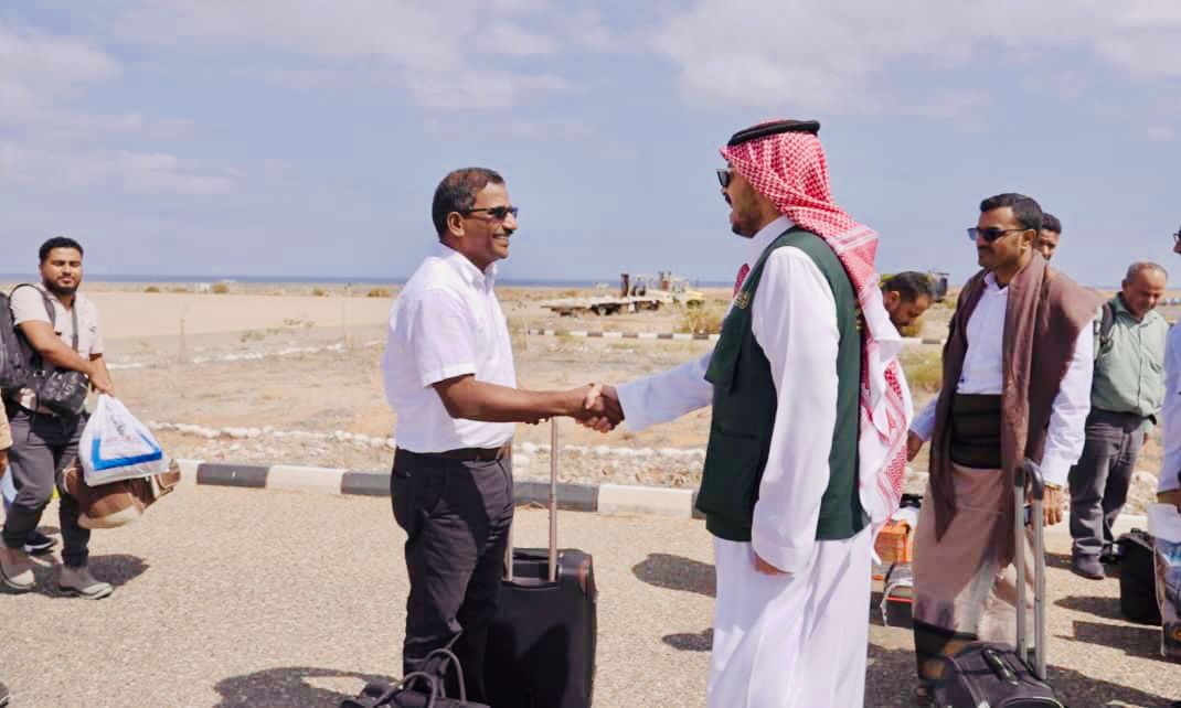 بعد انسحاب الشركة المشغّلة.. البرنامج السعودي يتدخل لمعالجة أزمة الكهرباء في سقطرى