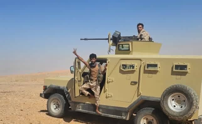 الجيش يعلن إحباط هجوم حوثي شرق الجوف وتكبيد المليشيا خسائر كبيرة