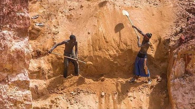 السودان.. 11 قتيلا و30 مصابا في انهيار منجم ذهب بولاية البحر الأحمر