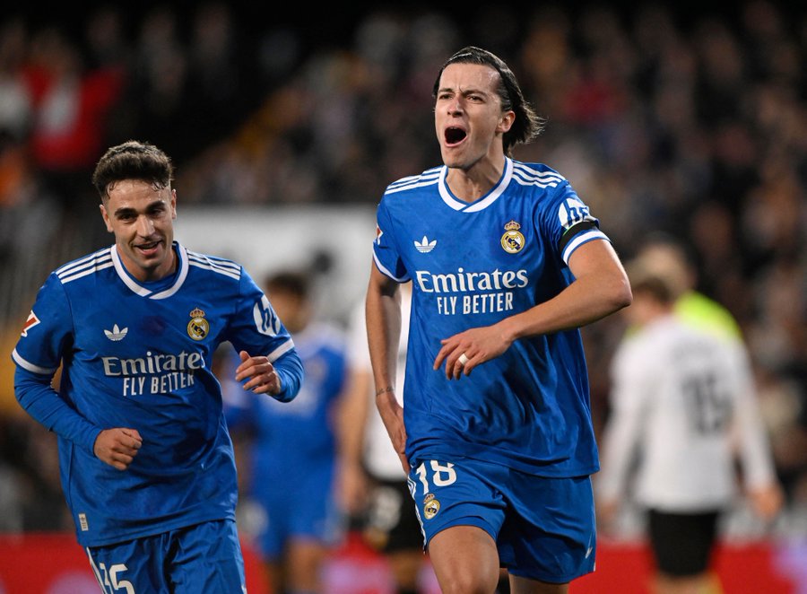 ريال مدريد يحقق فوز ثمين على فالنسيا وأتليتيكو يسقط أمام ضيفه ريال بيتيس