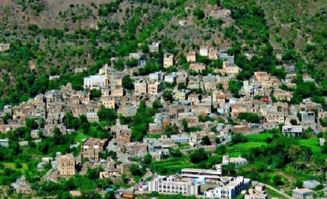 إب.. شيخ قبلي يتهم قيادياً حوثياً بإخفاء جثتين خلف مقر أمني بالسياني