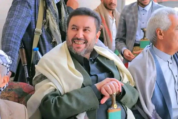 مليشيات الحوثي تختطف الشيخ أبو شوارب وتفرض طوقا أمنيًا على منزل الشيخ الأحمر