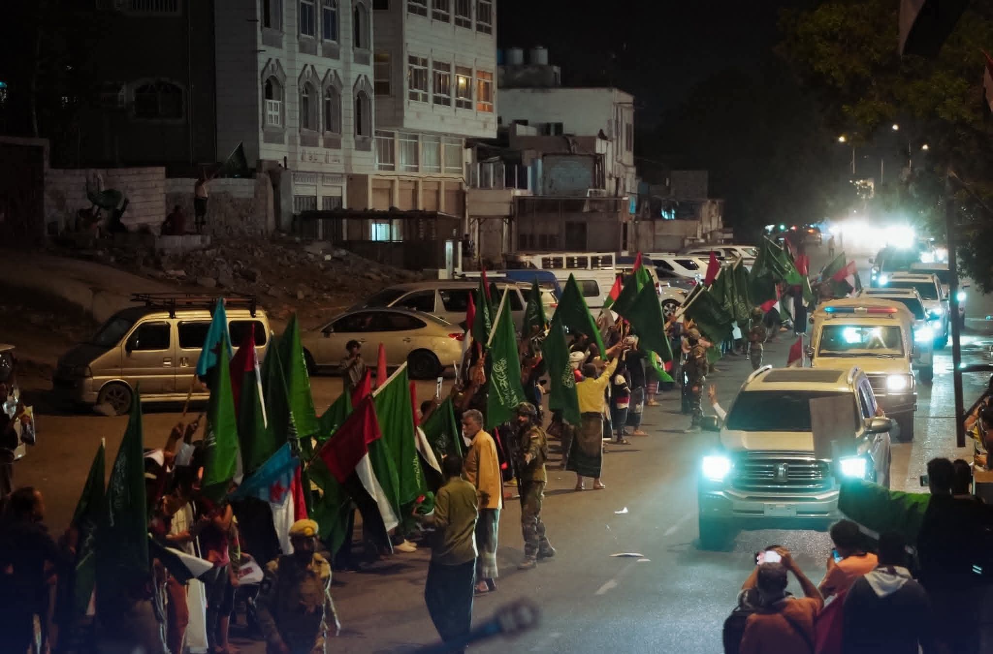 فريق عسكري سعودي - إماراتي يصل عدن لبحث معالجة الإجراءات الأحادية في المحافظات الشرقية