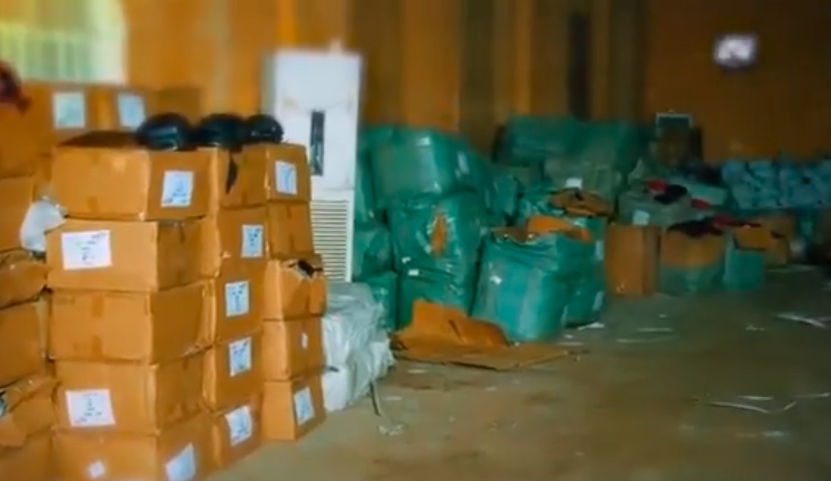 ضبط شحنة كيميائية وعسكرية للحوثيين في باب المندب وإحباط تهريب مخدرات بلحج