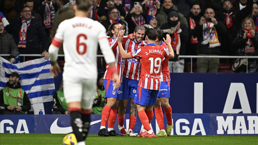 الدوري الإسباني..أتلتيكو مدريد يقلب تأخره أمام إشبيلية إلى فوز مثير